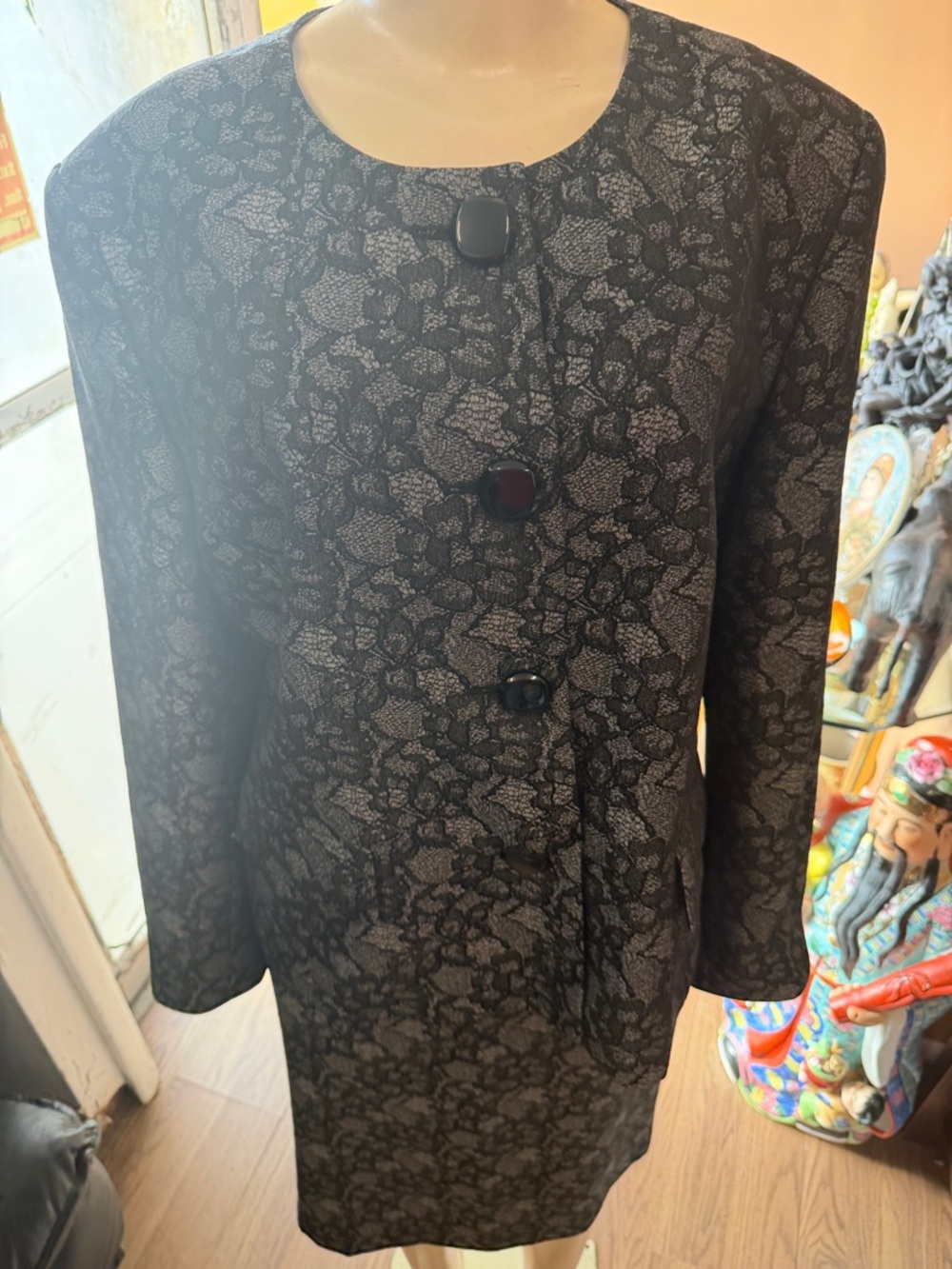 Black and Gray Floral Jacquard Buttoned‎ Dress